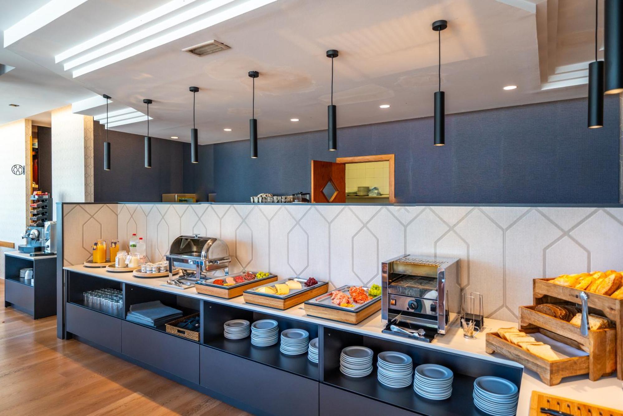 Hotel J. Balmes 비크 외부 사진