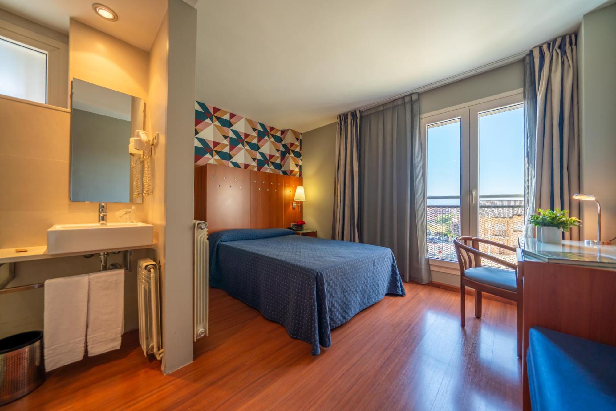 Hotel J. Balmes 비크 외부 사진