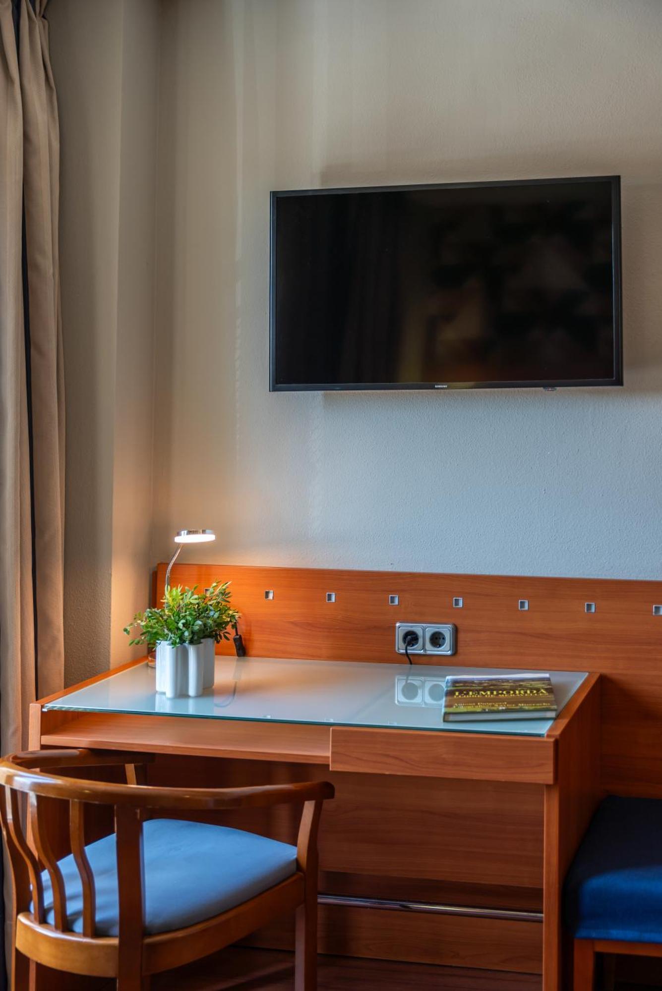 Hotel J. Balmes 비크 외부 사진